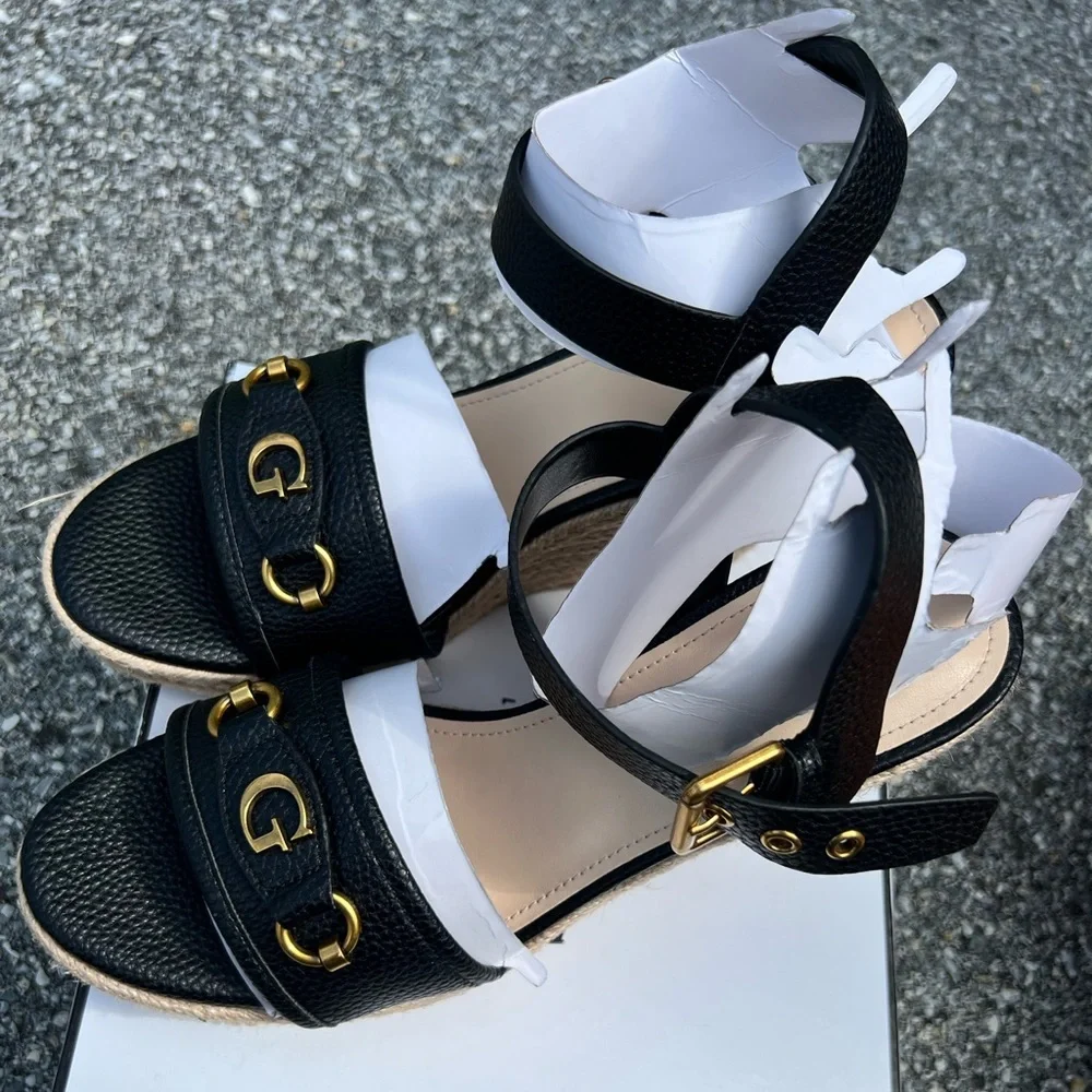 🖤🖤 Used like new Guess Hisley Espadrille Wedge Sandal Black Size 8